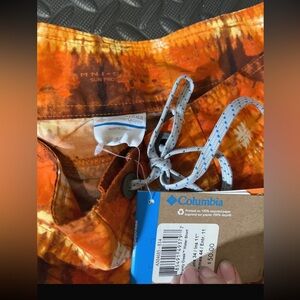 Men’s Columbia swim trunks size 34